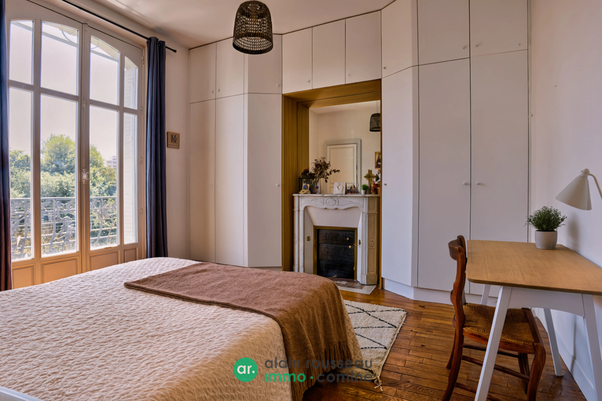 Maison 223m² –
ANGERS Maison 223m² –
ANGERS