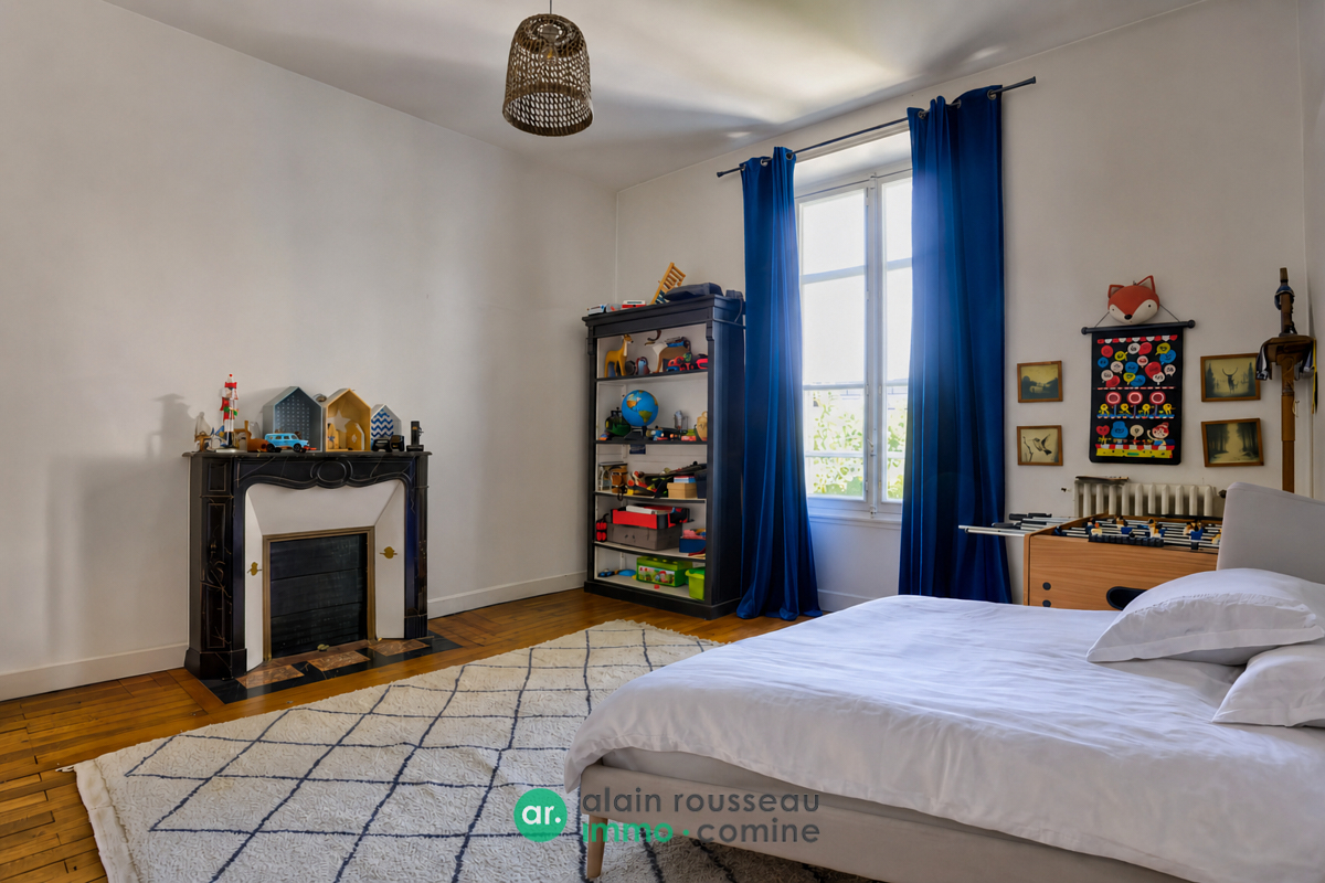 Maison 223m² –
ANGERS Maison 223m² –
ANGERS
