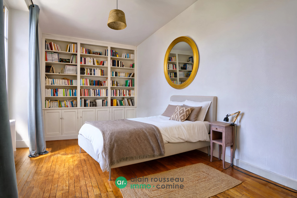 Maison 223m² –
ANGERS Maison 223m² –
ANGERS