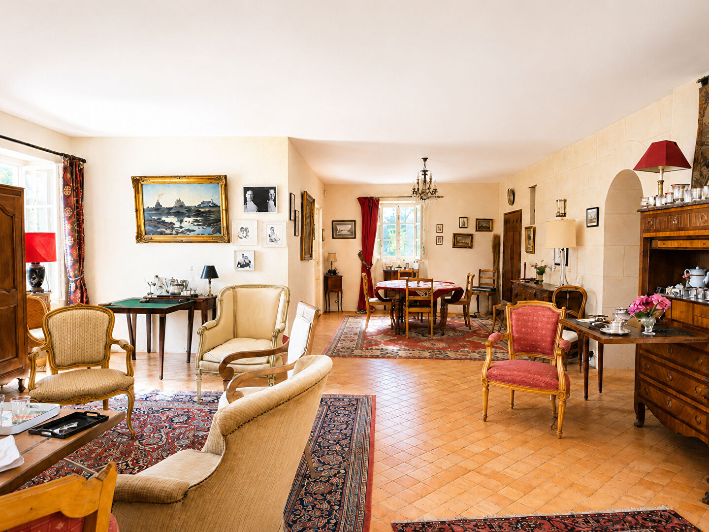 Maison 192m² –
BLAISON SAINT SULPICE Maison 192m² –
BLAISON SAINT SULPICE