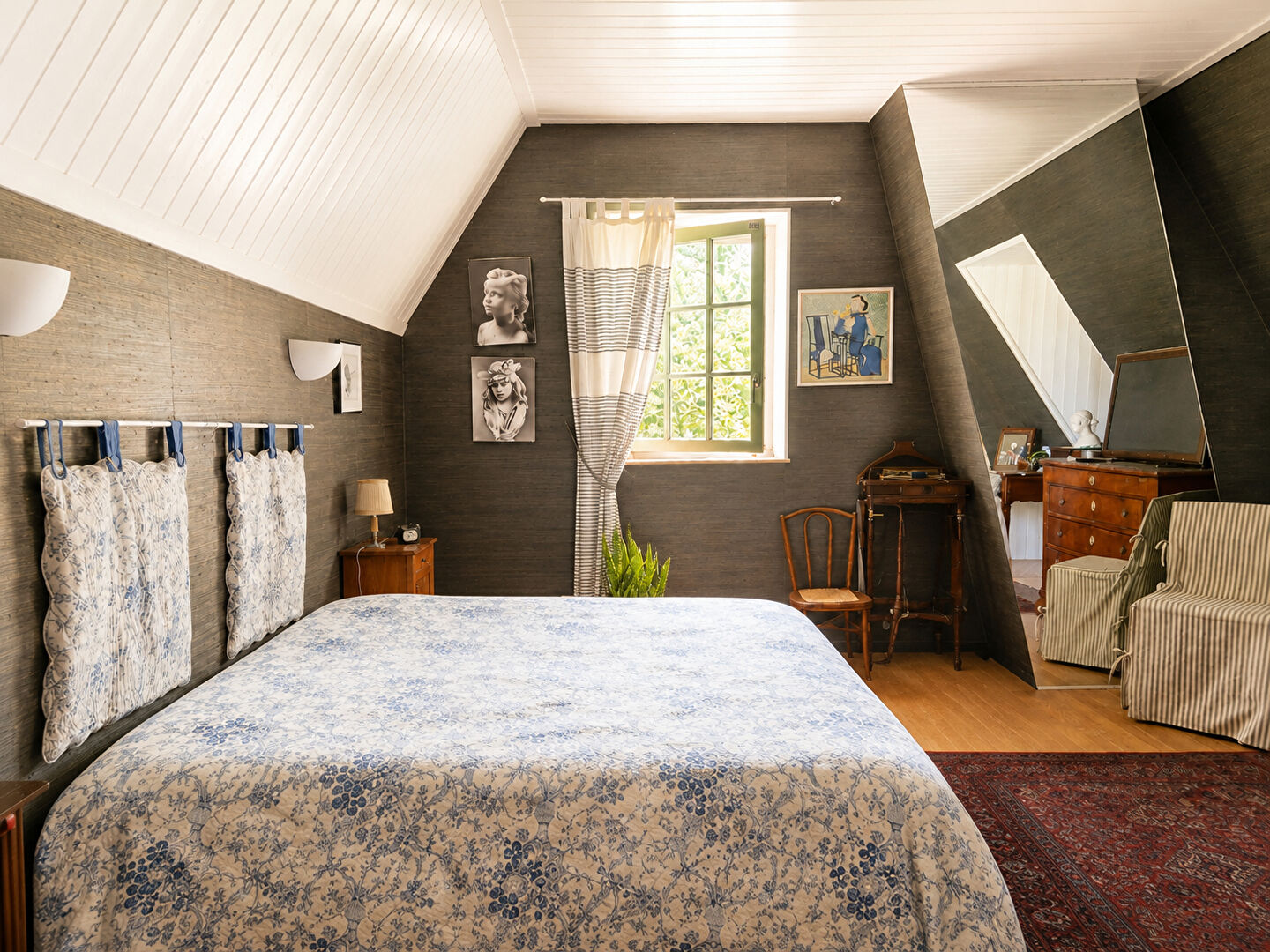 Maison 192m² –
BLAISON SAINT SULPICE Maison 192m² –
BLAISON SAINT SULPICE