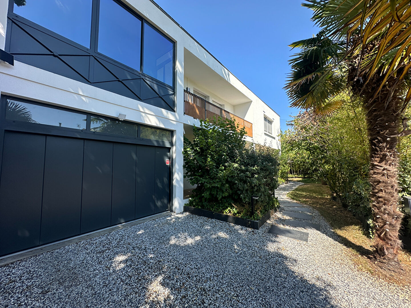 Maison 227m² – 
AVRILLE