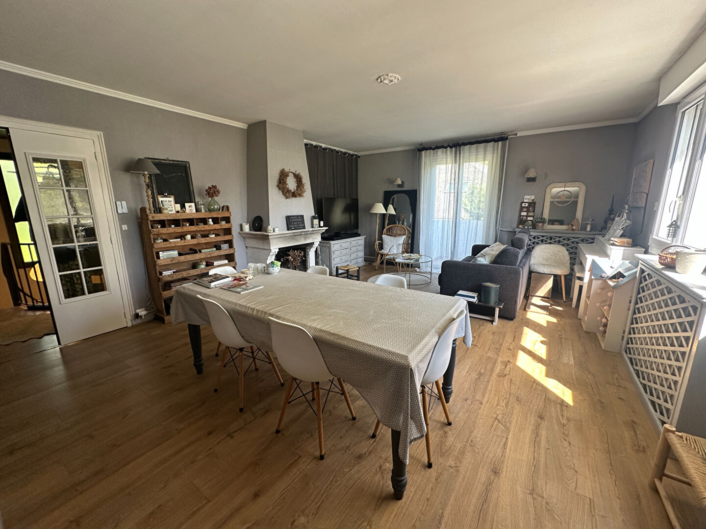 Maison 227m² – 
AVRILLE