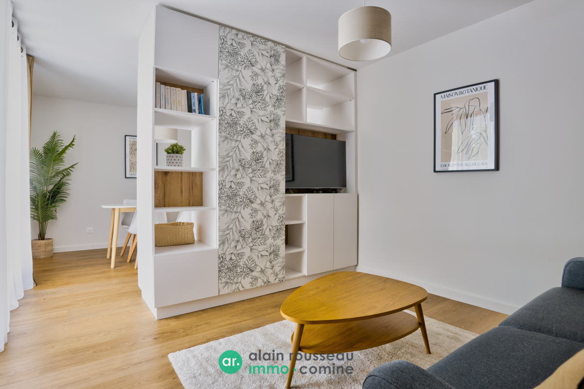 Maison 227m² – 
AVRILLE