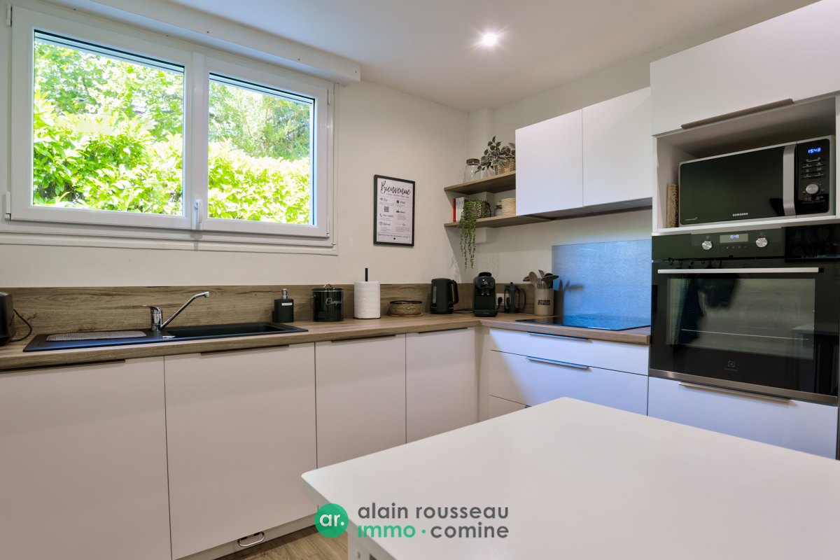 Maison 227m² – 
AVRILLE