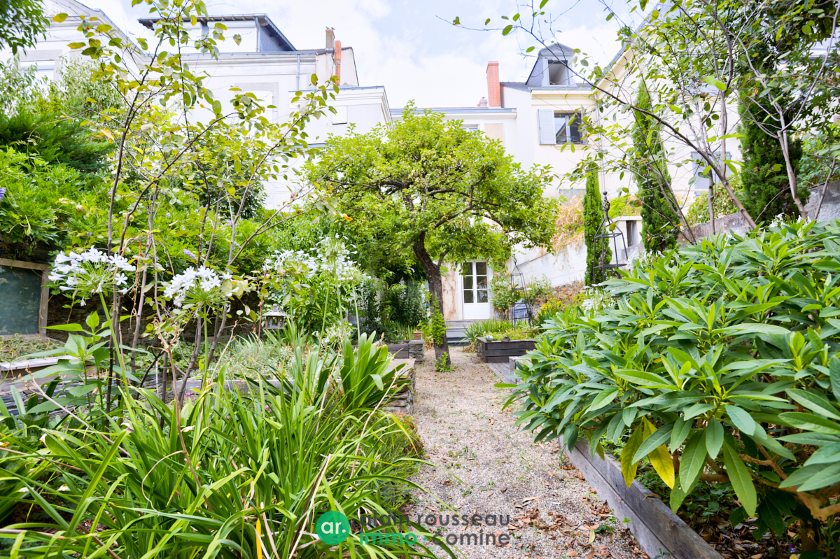 Maison 211m² – 
ANGERS