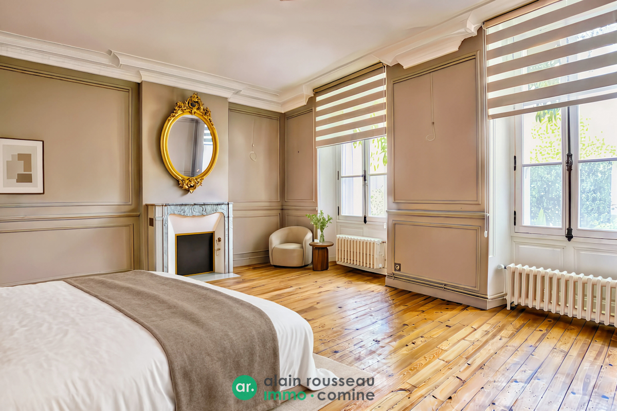 Maison 211m² – 
ANGERS