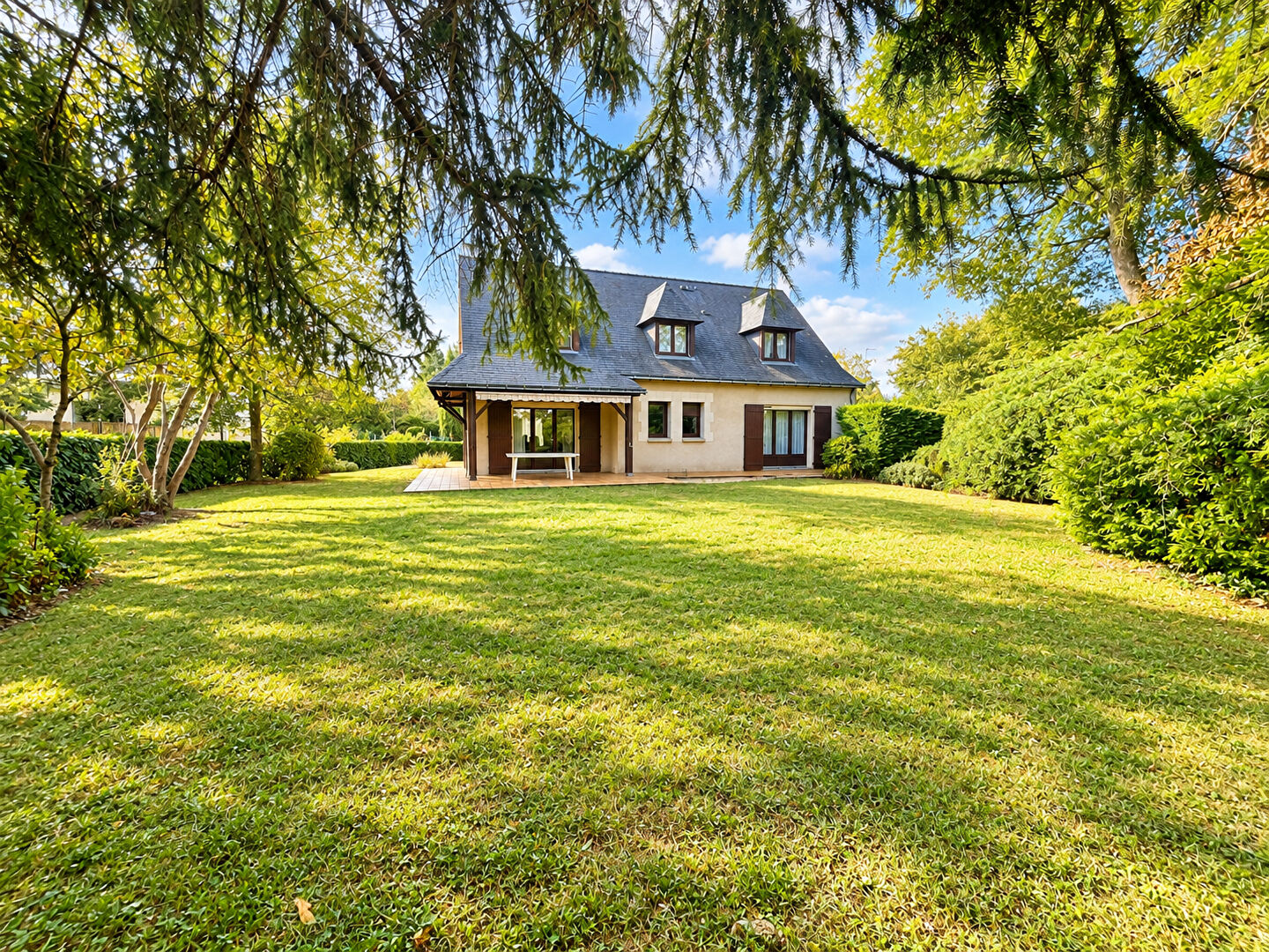 Maison 182.06m² – 
BOUCHEMAINE