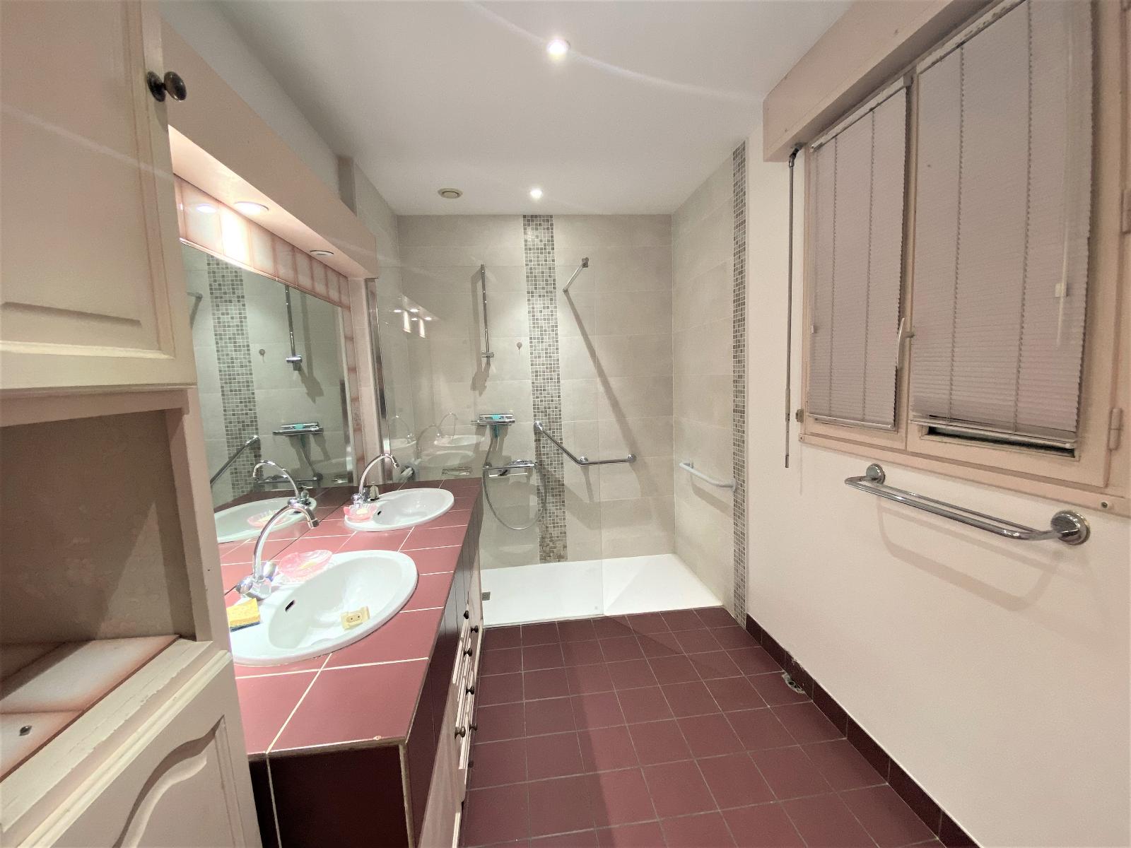 Maison 145.33m² – LES PONTS DE CE