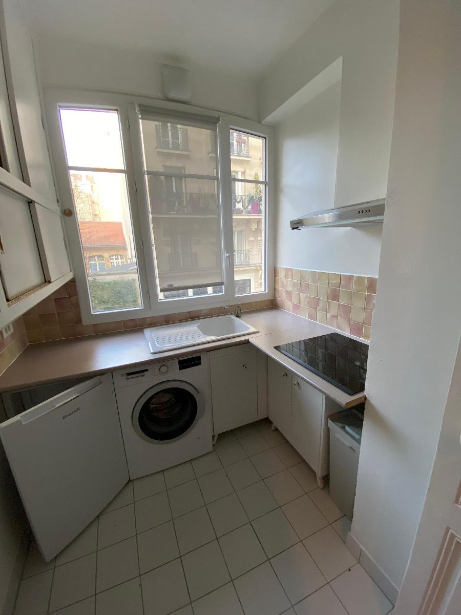 Appartement 33.67m² – PARIS