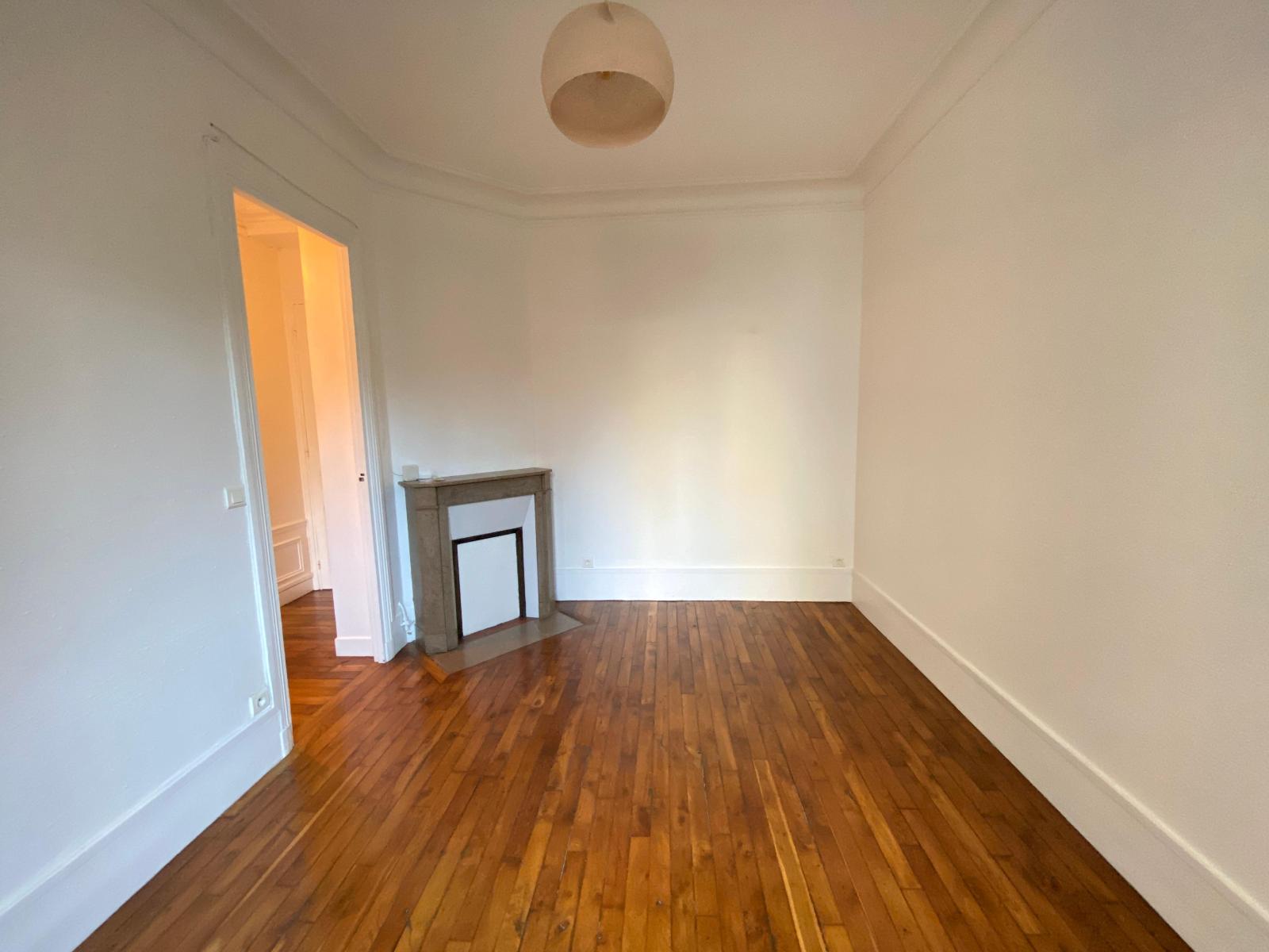 Appartement 33.67m² – PARIS