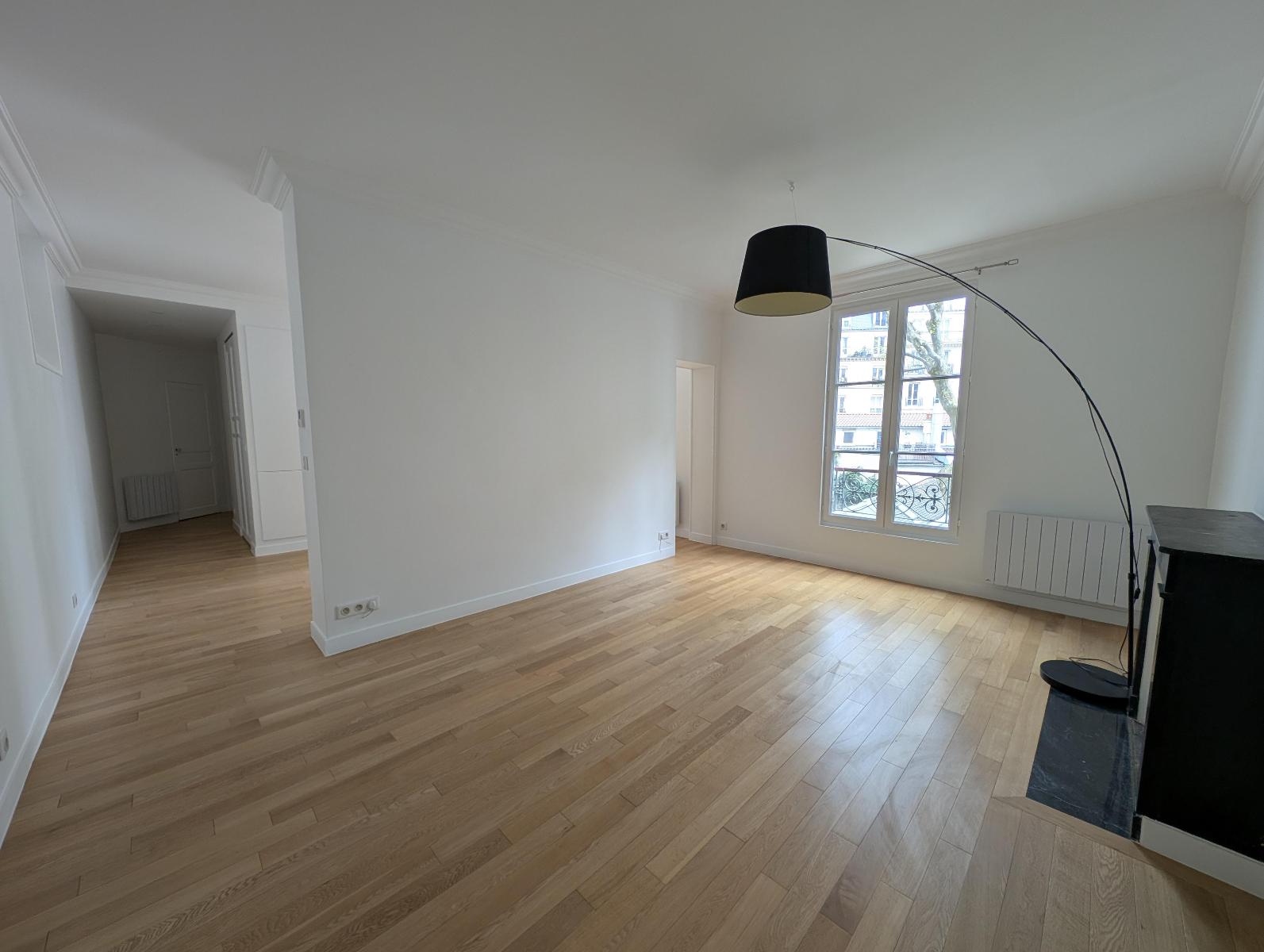 Appartement 74.79m² – PARIS