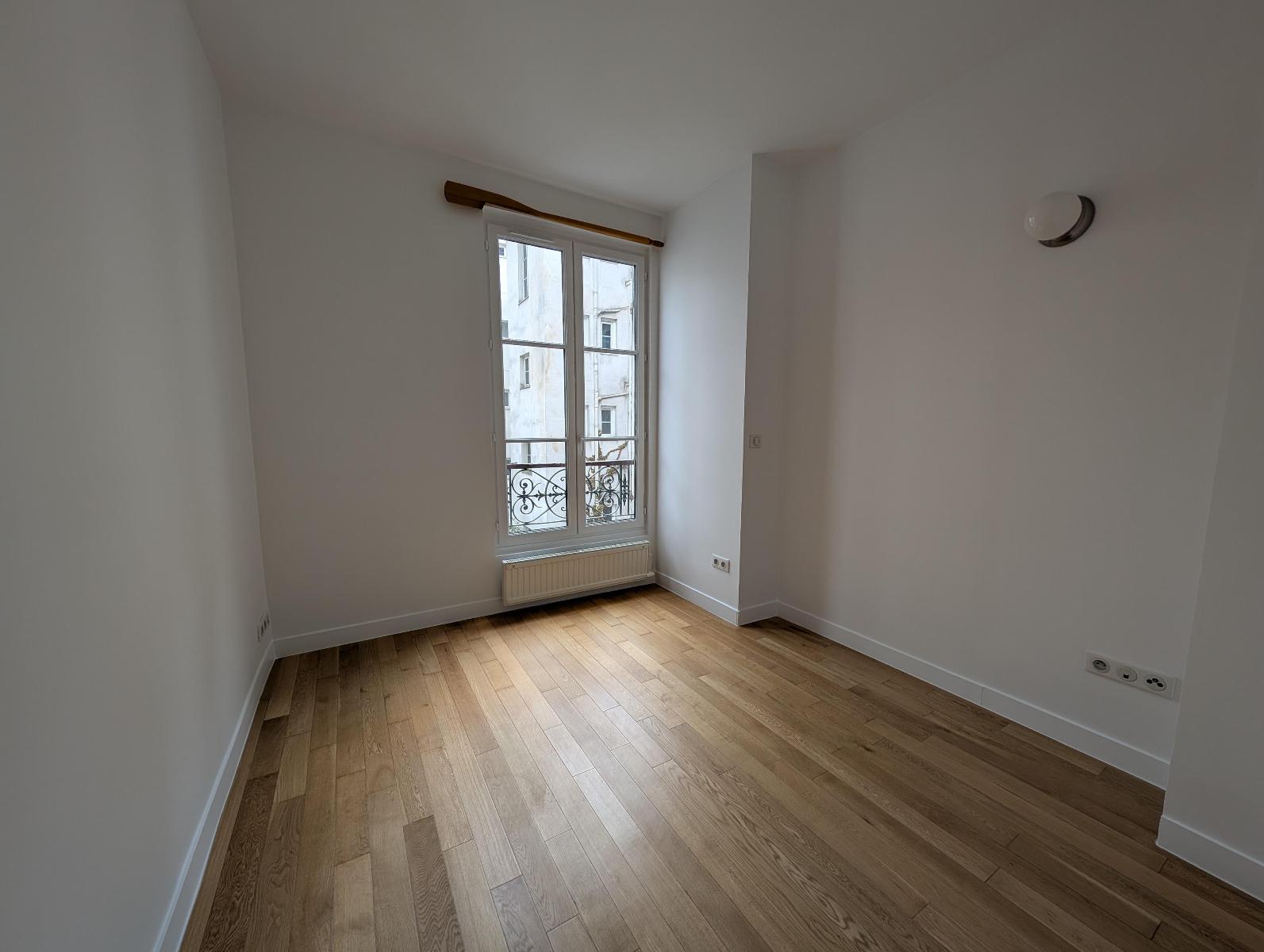 Appartement 74.79m² – PARIS