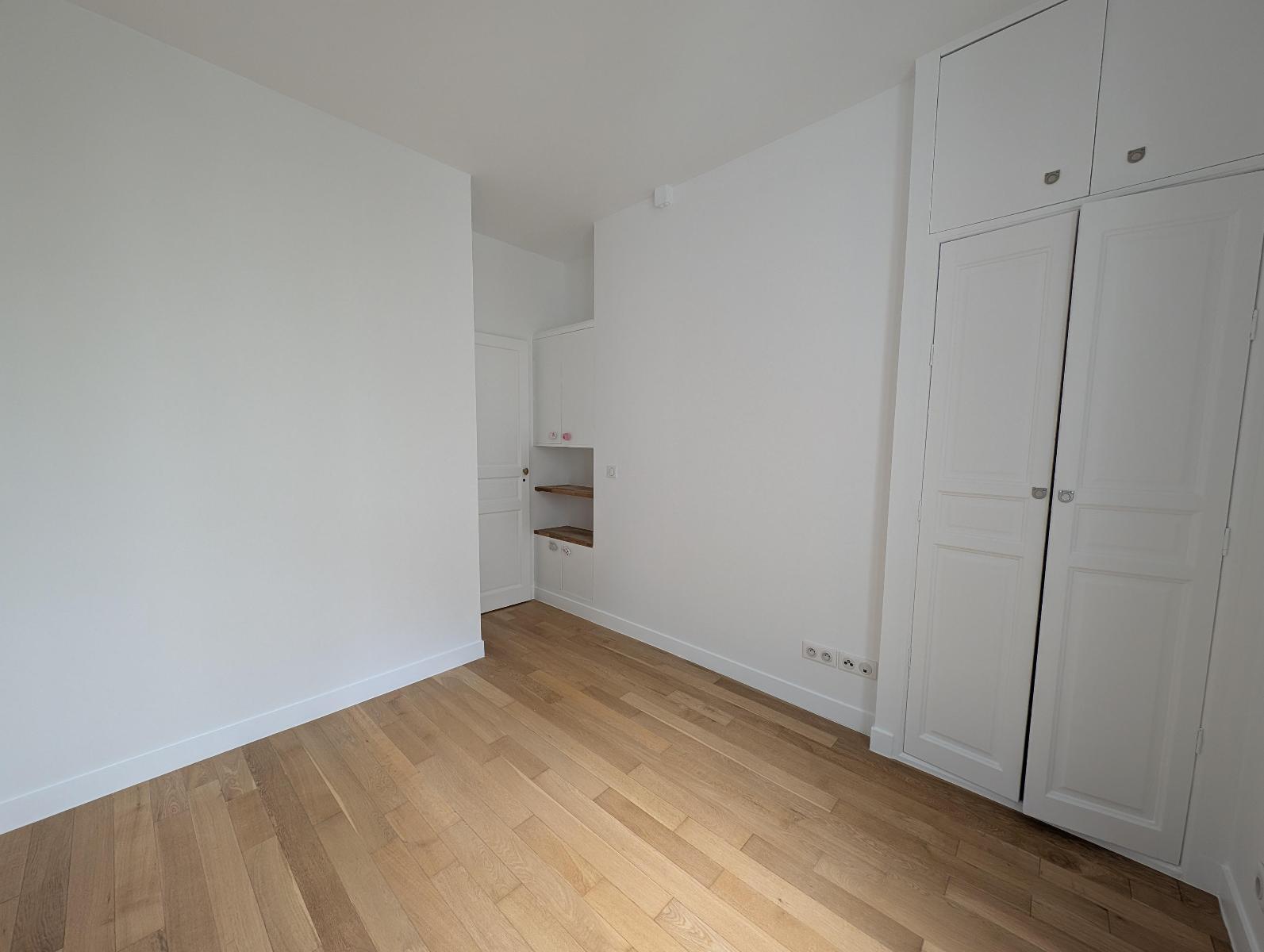 Appartement 74.79m² – PARIS